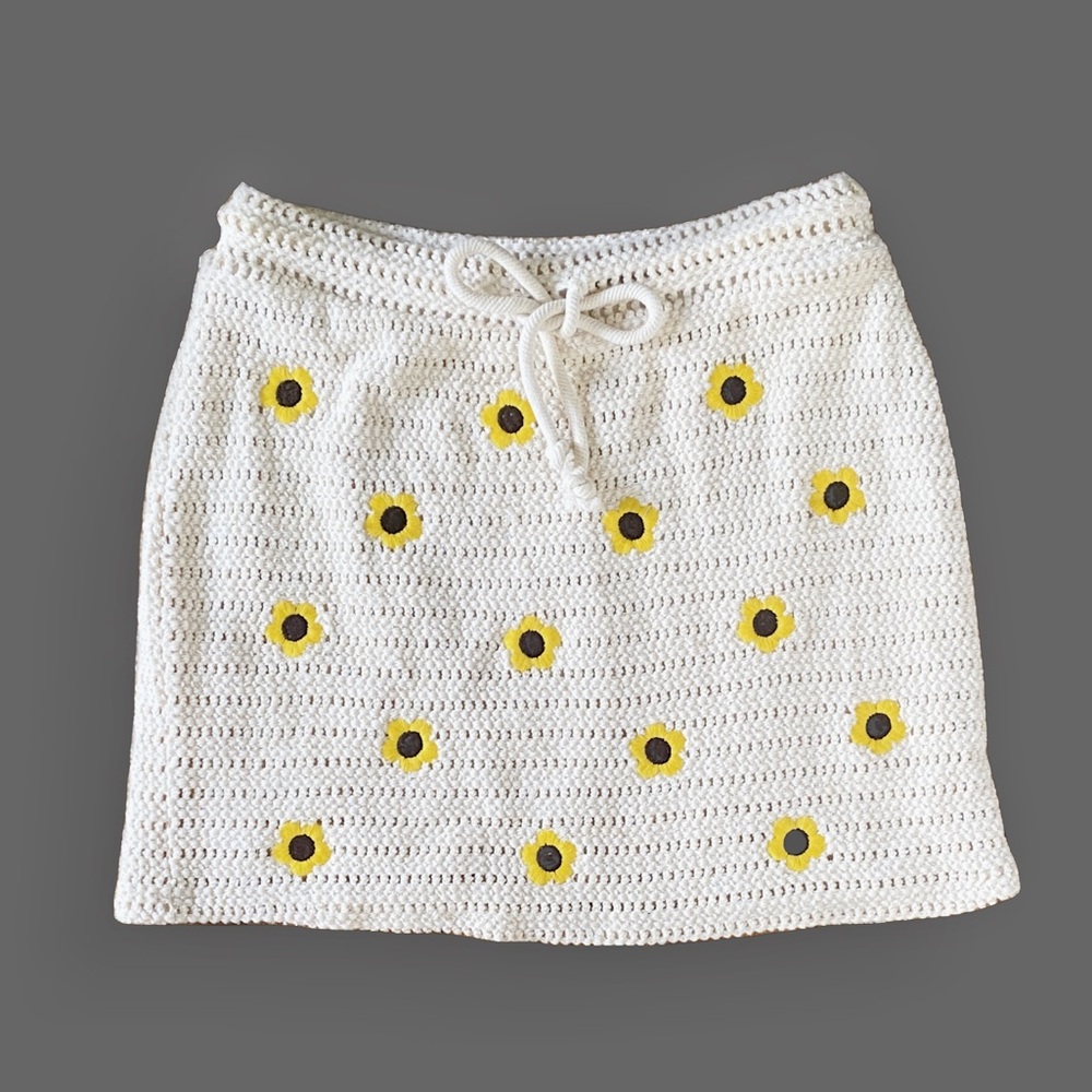 Zara Sunflower Crochet Skirt | Size S |